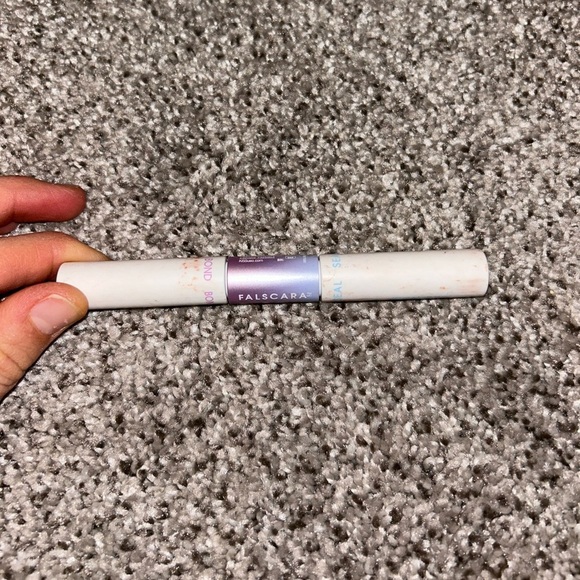 *FREE with purchase* 
Falscara bond and seal clear - Picture 3 of 3